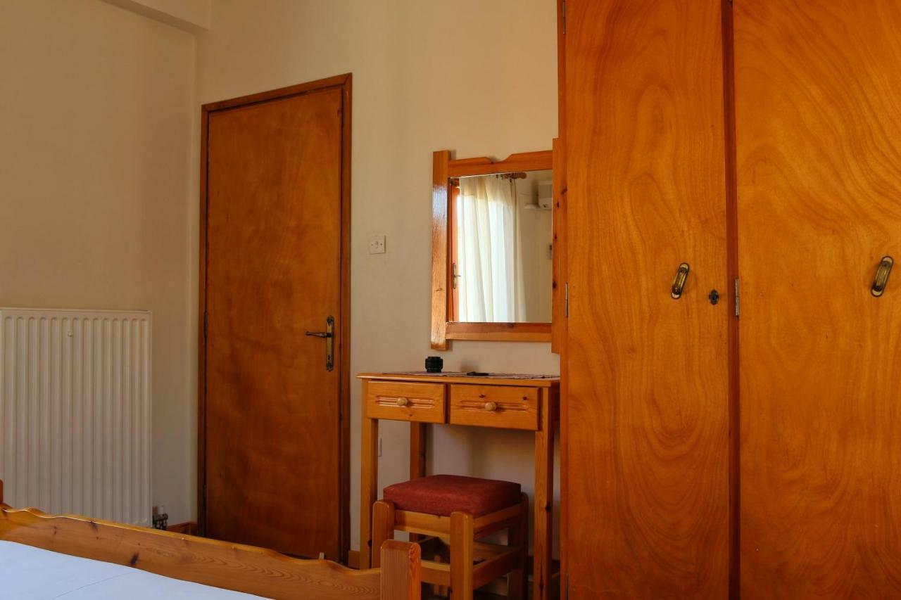 Seaview Self Catering Apartment - Helen No 1 Xiropigado Exteriör bild